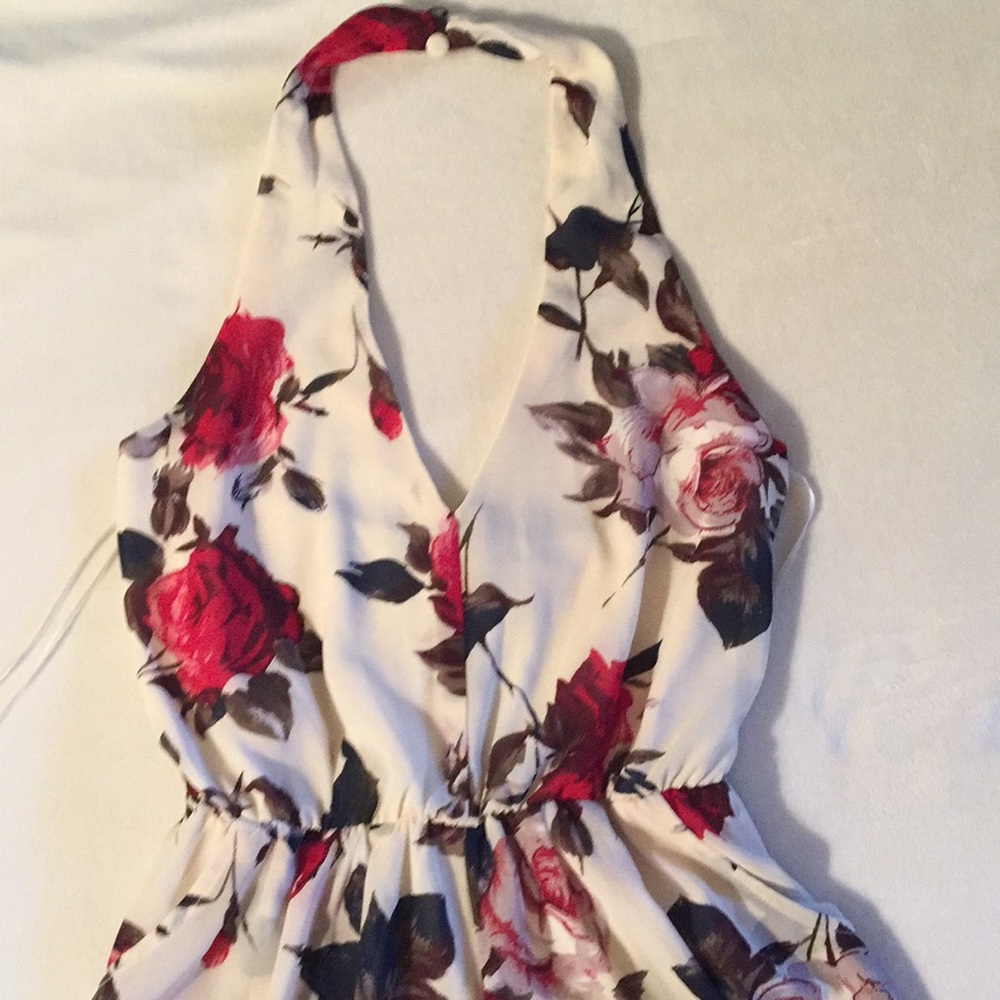 🌹ROSES ROMPER 🌹 - Picture 3 of 5